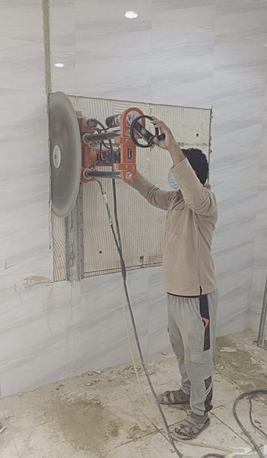 تكسير جدران وتجهيز موقع في جدة